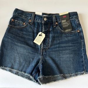 LEVI’S RIBCAGE HIGH WAIST PREMIUM SHORTS